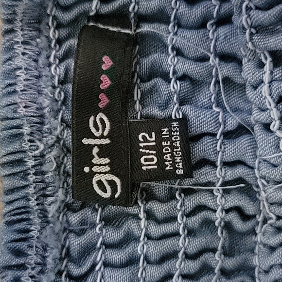 Little Girls Cold Shoulder Denim Dress - Medium Wash Size:10/12 NWT - Picture 4 of 4